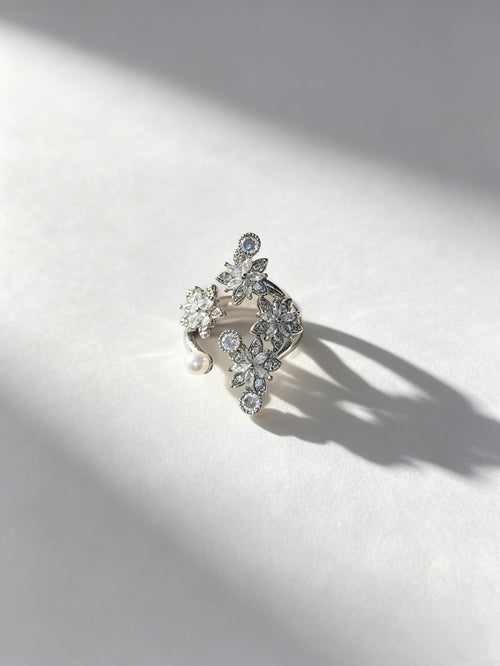 Floral Whisper Pearl Ring